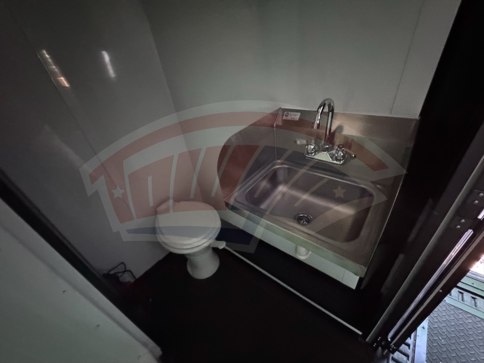 5050512-HLWBRT image 7