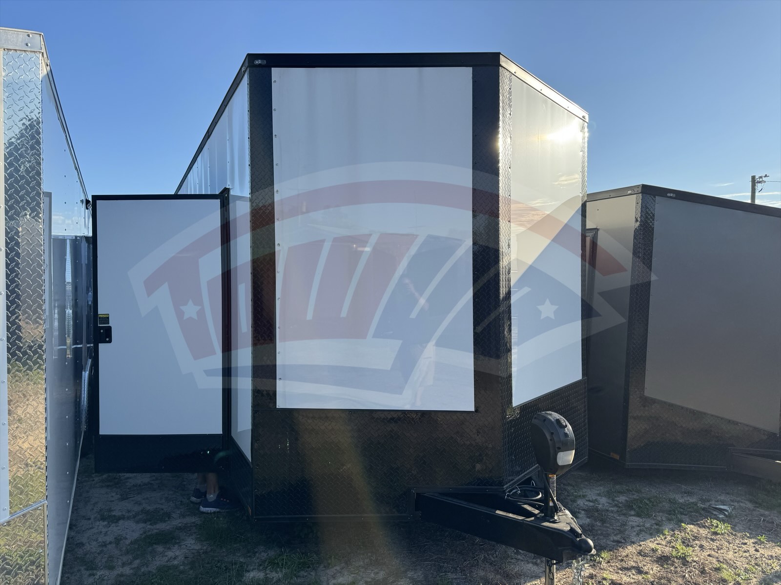 5042202-HLWB8 image 1